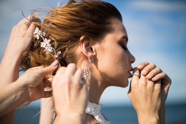 Top accessoires de cheveux de mariage pour une beauté inoubliable